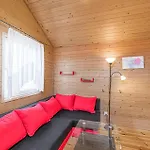 2 Bedroom Cozy In Darlowo Wicie (West Pomeranian)