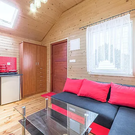 Holiday home Stunning In Darlowo Wicie With Jacuzzi *