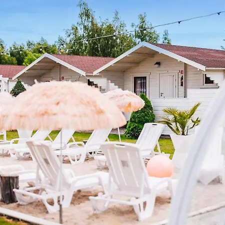 Stunning In Darlowo Wicie With Jacuzzi Holiday home